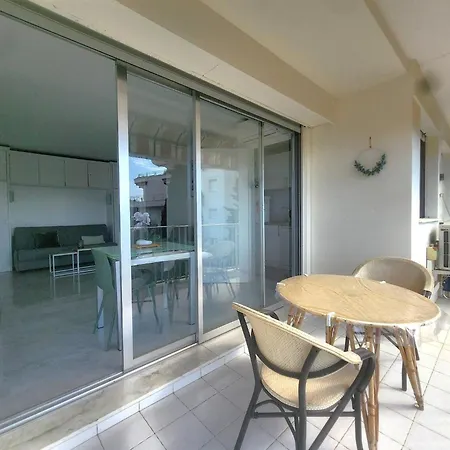10min Des Plages Apartment